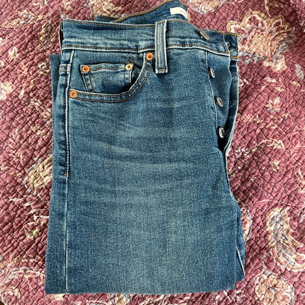 Levi’s Wedgie Straight-Leg Jeans